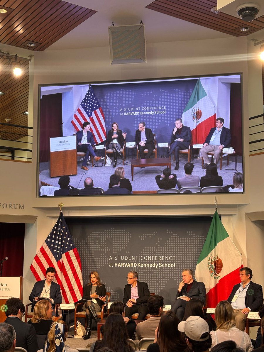 AGON Economía | Derecho | Estrategia tweet media