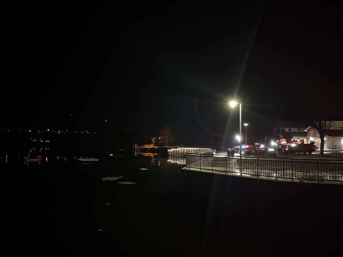 Middletown Dive Team searching the Connecticut River by Harbor Park. 
People in the area tell me a car drove into the river around 8pm.
