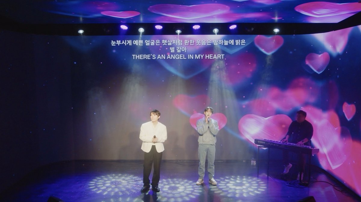 2025 LAVENDER DAWN 2부 무대사진 🌌

함께 파티도 하고 얘기도 많이 했던 두 번째 시간! 💜
가장 먼저 리키의 생일 축하해줘서 고맙습니다.

<a href="/ricky_teentop_/">hehe</a>
 
#LAVENDER_DAWN #ricky #리키 #리키콘서트 #리키생일 #생일콘서트
#보라빛새벽 #0227 #틴탑_리키 #틴탑 #니엘 #천지 #빅베어 #온맘시어터