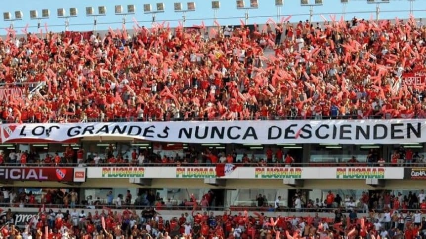 Agustin1447's tweet photo. @Nehuuuenbrs___ Obvioooo el rojo sabeee https://t.co/ezSfE3Gt4N