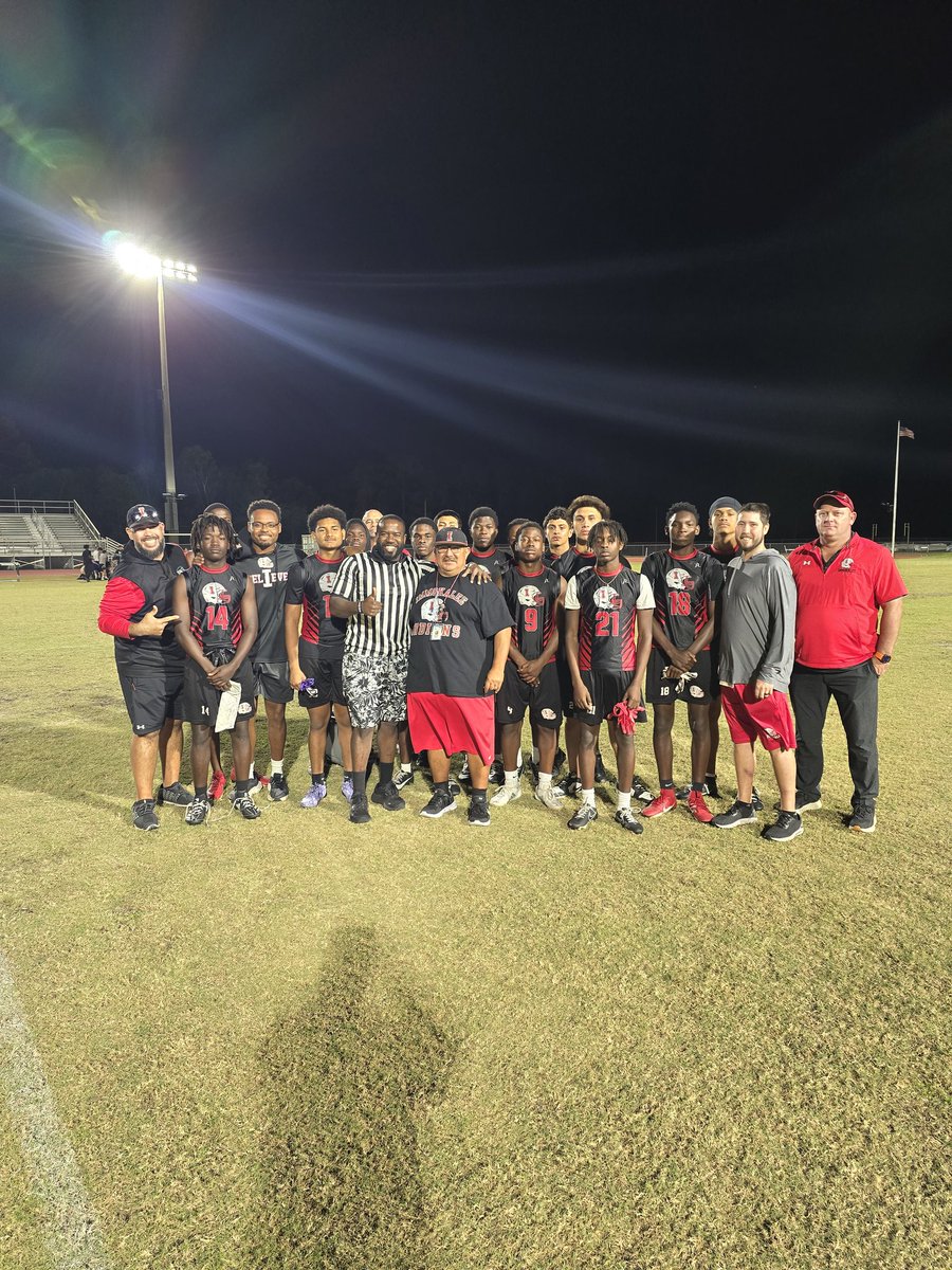 It was good to be back under the lights competing a little bit tonight for 7 on 7 <a href="/DunbarHighFL/">Dunbar High School</a> and it was great being able to see #Immokalee's own Carl Elie doing what he loves through <a href="/TheFCATeam/">FCA</a>.

#Redwood