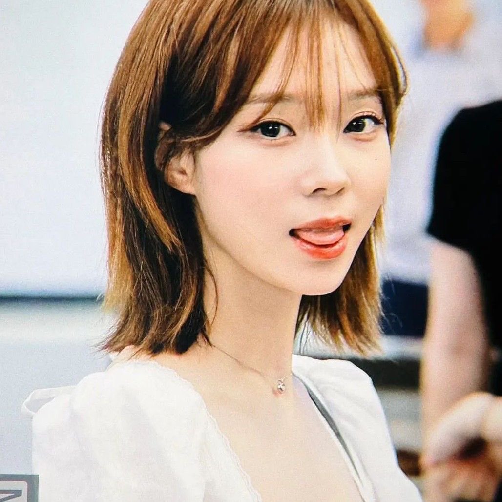 _yujineko's tweet photo. i couldn't care less lmao.. why would i care😳#completelyunbothered https://t.co/jdnMBBy4lr