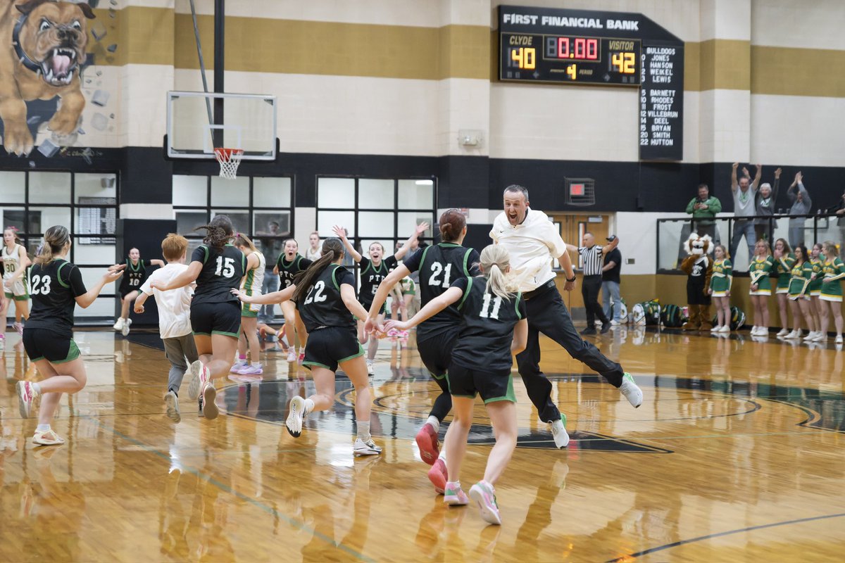 Two styles of basketball clashed in the 3A Division II state semifinals Tuesday night in Clyde, but the Paradise Lady Panthers were able to gun their way through the Idalou Lady Cats for a dramatic 42-40 win.

Story: wcmessenger.com/articles/lady-…