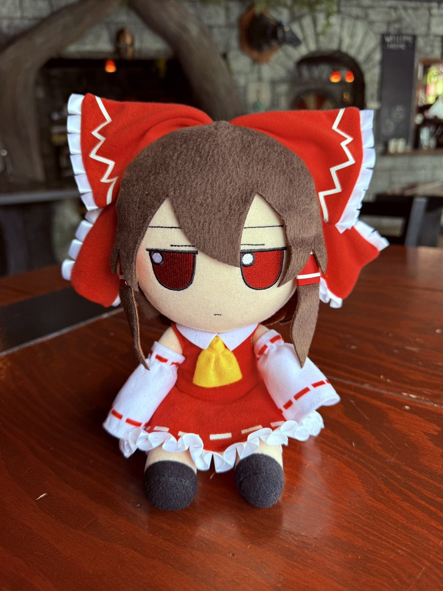 dailyreimu's tweet image. Tavern  ᗜ_ᗜ 

#fumo #reimu #touhou #fumofumo #ふもふも