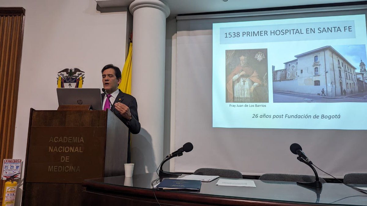 Hoy en la Academia Nacional de Medicina se adelantó el foro" Pasado presente y futuro de Hospital de San Juan de Dios" Participé con mi ponencia " Del Convento-hospital al Hospital Científico"
Esperanzadora presentación de Ernesto Oviedo sobre futuro del Hospital .