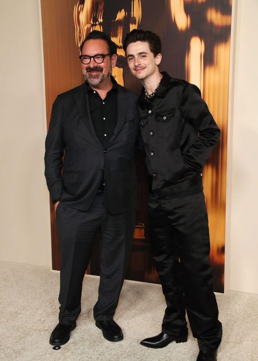 Timothée Chalamet and James Mangold at the #Oscars   Nominees Dinner.