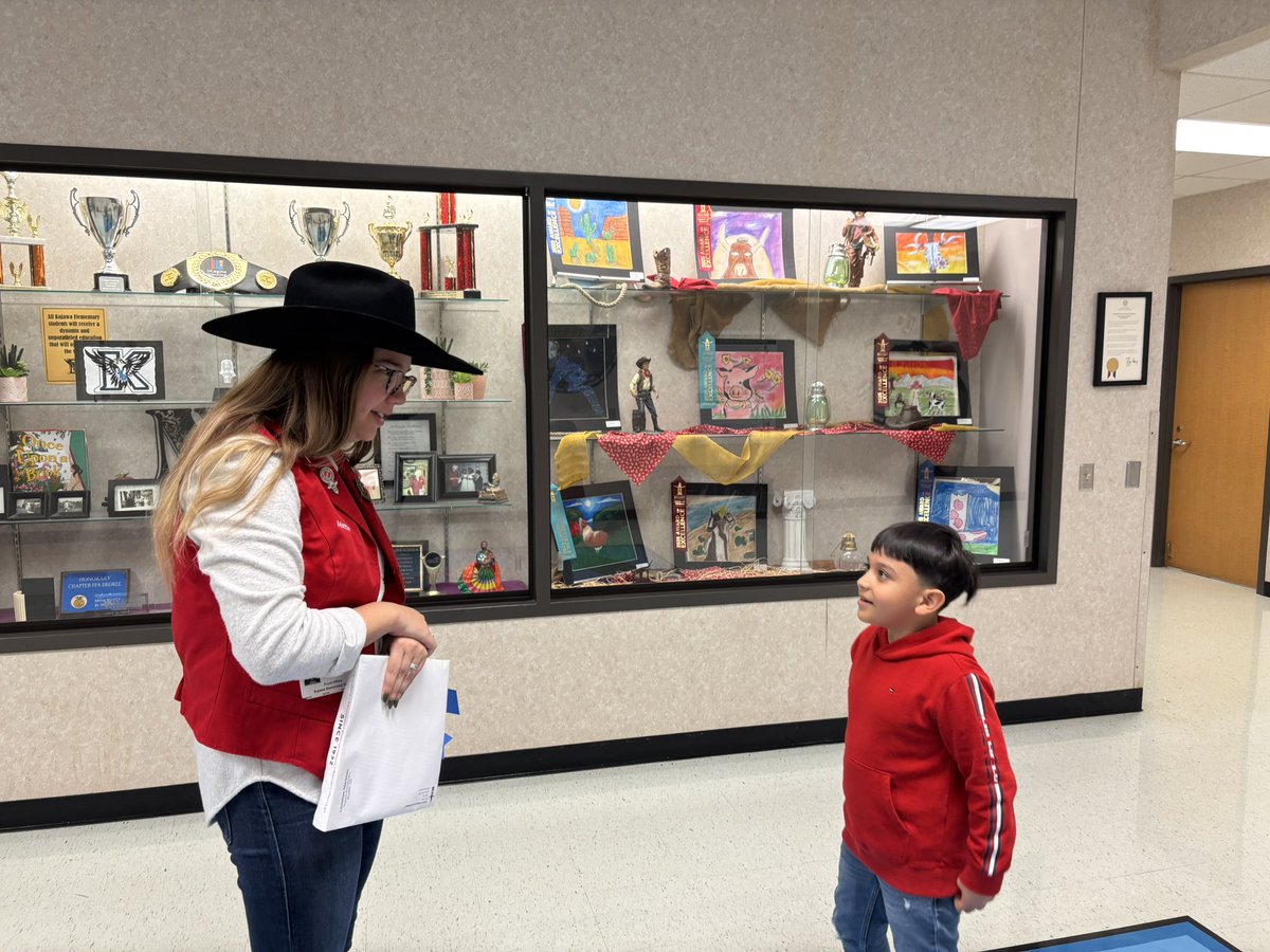Kujawa Elementary (@kujawaes_aisd) on Twitter photo Thx <a href="/RODEOHOUSTON/">RODEOHOUSTON</a> for bringing that blue ribbon to our scholar for his winning entry in the creativity art contest!! <a href="/SADubberke/">Scott Dubberke</a> <a href="/NewmanKaileigh/">Kaileigh Newman</a> <a href="/kujawaart/">Kelly Patterson</a> Thx <a href="/RODEOHOUSTON/">RODEOHOUSTON</a> for bringing that blue ribbon to our scholar for his winning entry in the creativity art contest!! <a href="/SADubberke/">Scott Dubberke</a> <a href="/NewmanKaileigh/">Kaileigh Newman</a> <a href="/kujawaart/">Kelly Patterson</a>