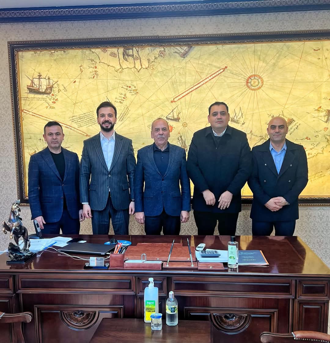 MÜSİAD Yurtiçi Teşkilatlanma Komisyon Başkan Yardımcımız ve MİZAN Teşvik Danışmanlık firma Genel Müdürü Oktay Dalkıran bey ve ekibi Şube Başkanımız Musa Akgül’ü firması White Rose’de ziyaret etti.

#BirveBeraber
#karamanmüsiad