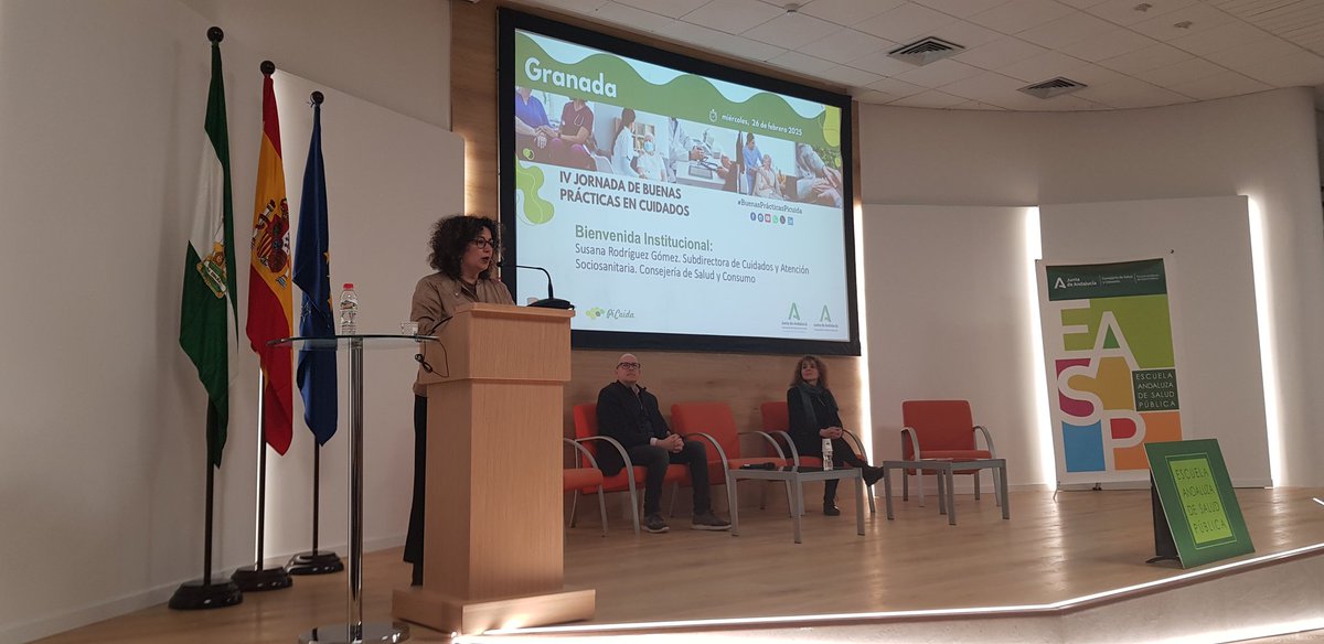 Que maravilla poder compartir esta Jornada de Buenas Prácticas con compañeros y compañeras enfermeras andaluzas..con la Subdirectora de Cuidados y Atención Sociosanitaria de Andalucia #BuenasPracticasPicuida