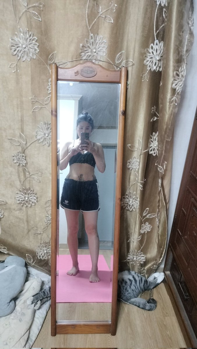 ไม่ว่าอยู่ไหนขอให้ดูแลสุขภาพตัวเอง
อยู่บ้านเขาห้ามป่วยนะเรา🥰🥰