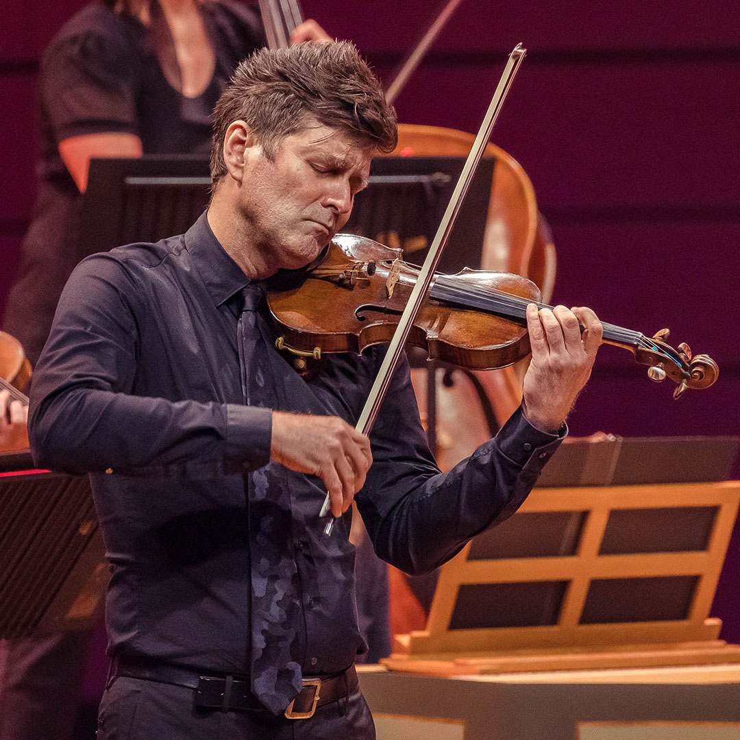 Don’t miss <a href="/camerataQCO/">Camerata – Queensland’s Chamber Orchestra</a>'s virtuosic 2025 opening concert feat Camerata’s Artistic Director Brendan Joyce on solo violin for Schumann’s Violin Concerto.

Tix → bit.ly/3Pv8xdw

📍Armitage Theatre, The Empire
📆 Wed 12 Mar, 7pm

📍Concert Hall, <a href="/QPAC/">QPAC</a> 
📆 Thu 13 Mar, 7:30pm