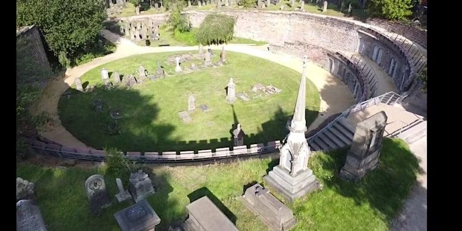 Sun 9 March at 12noon, visit one of Birmingham's iconic landmarks, &amp;  explore this Grade II listed Warstone Lane cemetery. 
#WalkingTour #HistoryTour #Catacombs
Link eventbrite.co.uk/e/birmingham-w…