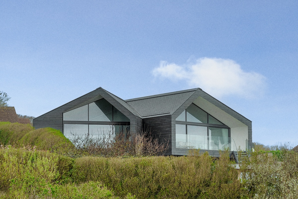 PB_mag's tweet image. CUPACLAD® 101 random provides natural definition to two bespoke coastal properties 

Read more: bit.ly/4hOCD8g
#properties #cladding