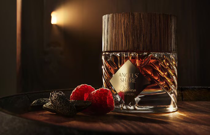 The ultimate interpretation of Angels' Share in an intense extrait de parfum—an irresistible ode to the finest spirits. 2025 release.😍🔥

•Kilian Angels’ Share 50ML 

•GHS 6,700.

•Call/WhatsApp 0242637578

•Complimentary delivery 🚚 

•Kindly retweet and refer a friend.🙏🏿