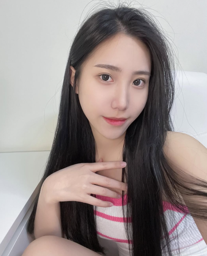 HestiNasti's tweet photo. 你一直说我嘴甜，你倒是来尝尝啊 ! 马来西亚约炮 https://t.co/0F3qlxyv9o