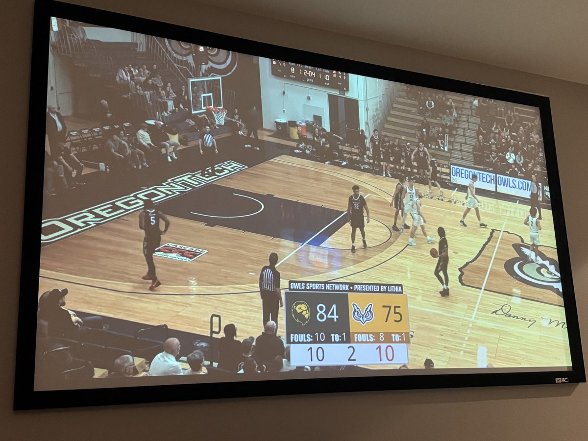 NAIA Hoops Report (@naiahoopsreport) on Twitter photo 🚨Cascade Tournament | FINAL
#7 <a href="/MultnomahMBB/">Multnomah Mens Basketball</a> 84
#2 Oregon Tech 75
What a fun story Nomah is!
The LIONS are headed to the Cascade semis as they go in Klamath Falls and upset 2-seeded OIT on their home floor! They will now head to Idaho to face off with 3-seeded LC State! 🚨Cascade Tournament | FINAL
#7 <a href="/MultnomahMBB/">Multnomah Mens Basketball</a> 84
#2 Oregon Tech 75
What a fun story Nomah is!
The LIONS are headed to the Cascade semis as they go in Klamath Falls and upset 2-seeded OIT on their home floor! They will now head to Idaho to face off with 3-seeded LC State!