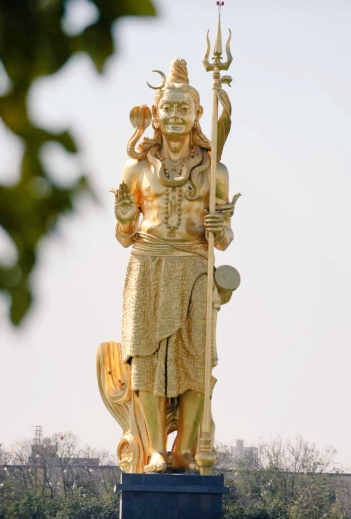 Wishing everyone a soulful and blessed Shivratri!  #HarHarMahadevॐ #Mahashivratri