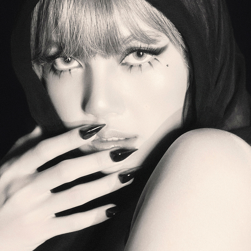 LISA Egoのトラックジャケット Alter 【お値下げ】BLACKPINK