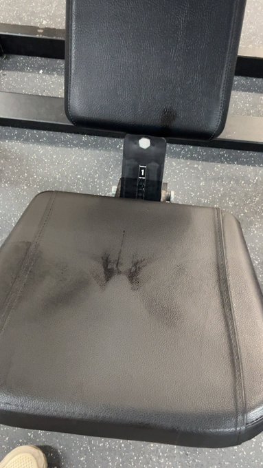 Watch callmebabyboi's leaked NSFW photo on TwXstars