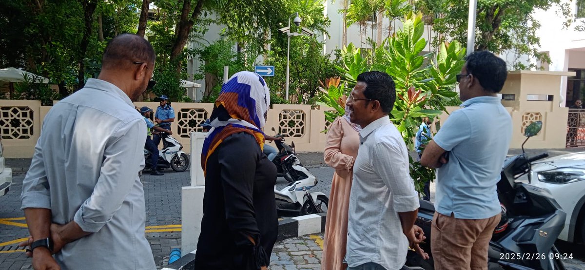 hamdhaan623's tweet photo. ސުޕްރީމް ކޯޓަށް ބިރުދެއްކުމާ ދެކޮޅަށް!
@TheDemocratsMV
#WeTheDemocrats https://t.co/5e71GdbgOx