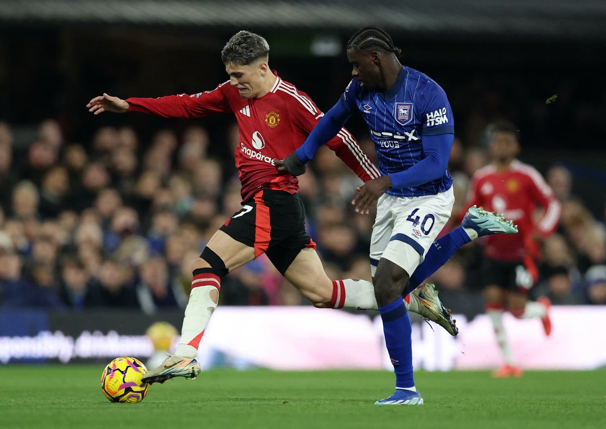 MUFCData's tweet photo. Ipswich Town are the only Premier League side yet to win a league match in 2025. #MUFC https://t.co/crlp7F90pY