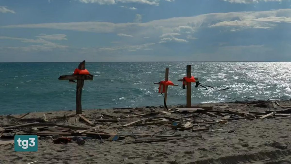 #Radioanchio #GiorgioZanchini h7.30-9 #26febbraio
<a href="/Radio1Rai/">Rai Radio1</a> questione #bollette in apertura. Alle 8.30 #immigrazione: udienza alla Corte di giustizia europea su #albania e due anni dalla strage di #Cutro. Con <a href="/celenostalgia/">Celestina Dominelli</a> <a href="/antoniomisiani/">Antonio Misiani</a> <a href="/A_Gusmeroli/">ALBERTO GUSMEROLI</a> <a href="/Maurizio_Lupi/">Maurizio Lupi</a>