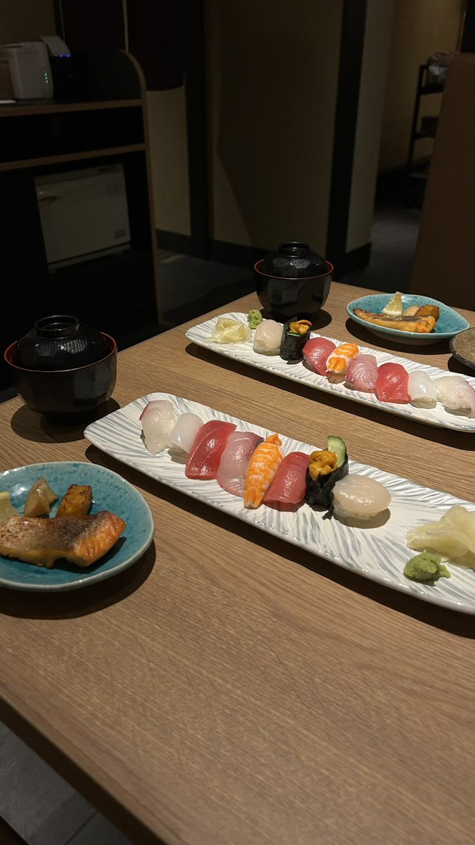 🍣