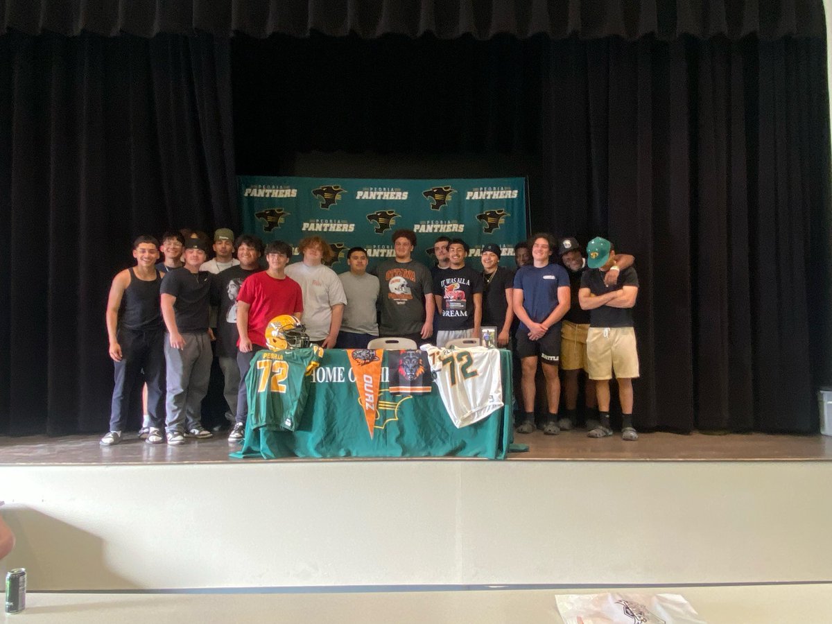 Damian Resendes (@resendesdamian) on Twitter photo I am grateful to announce that I have committed to <a href="/OUAZFootball/">OUAZ Football</a> to continue playing football at the college level I am grateful to announce that I have committed to <a href="/OUAZFootball/">OUAZ Football</a> to continue playing football at the college level