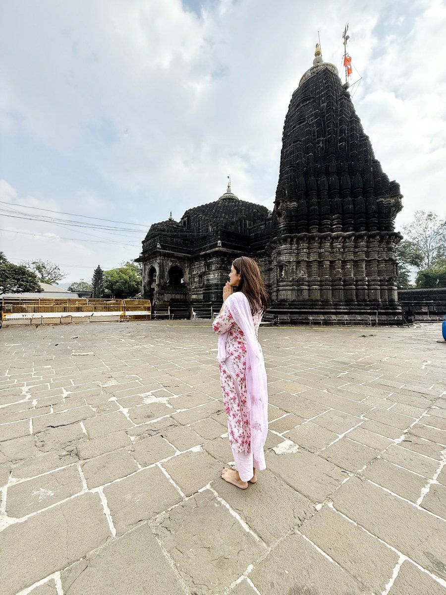 कण-कण में शिव, तन मन में शिव…
|| हर हर महादेव || ✨🙏🏼🔱
महाशिवरात्रि की ढेर सारी शुभकामनाएं 🙏🏼
#Mahashivratri