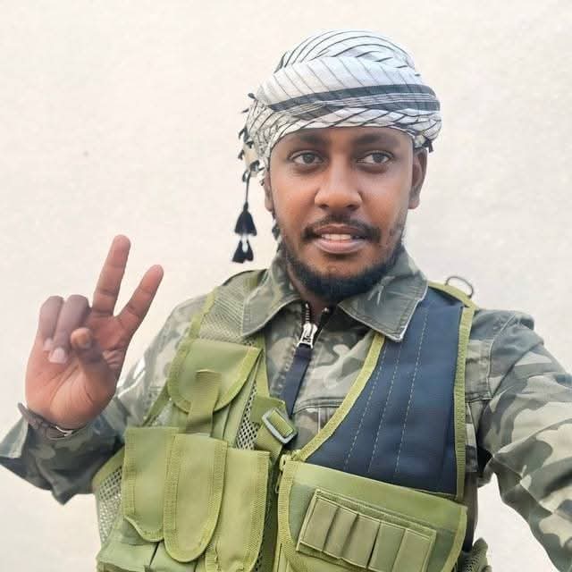alkinani's tweet photo. رحم الله الأخ العزيز، الشاب الداعية السلفي، #ناصر_مختار، رأى في المنام أنه شهيد، وهو بعمر 10 أعوام.
ناصر من أبطال #معركة_الكرامة، صاحب جهود إعلامية كبيرة، ومقاتل في الميدان. #السودان #الدعم_السريع_منظمة_ارهابية #ناصر_مختار_بابكر #معركة_تحرير_كردفان https://t.co/THMzTbr96Q