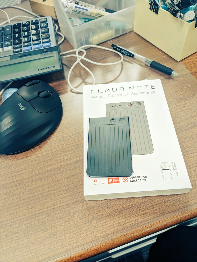 matsutakerokero's tweet image. 士業界隈で何かと流行ってる
から購入してみた(⁠θ⁠‿⁠θ⁠)
#PLAUDNOTE