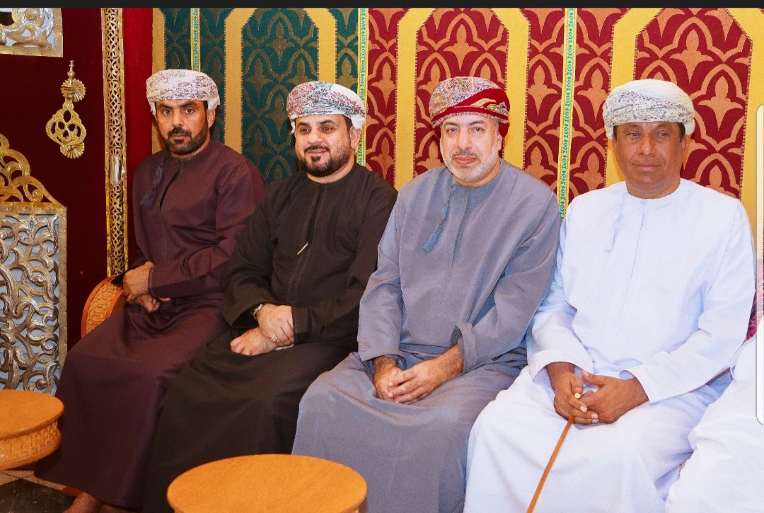 أستقبل السيد علي بن حمود البوسعيدي ابطال الكأس الغالية في مزرعته العامرة بالفليج قي ولاية بركاء  .