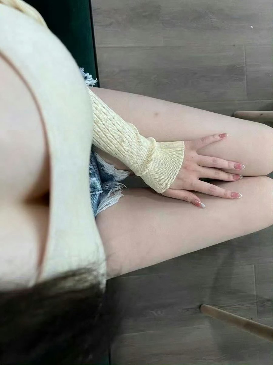 爱吃肉的棒女孩 tweet media