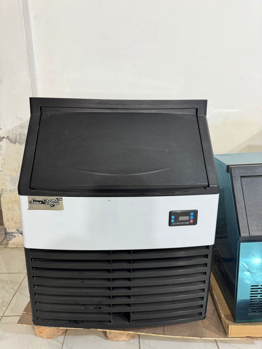 snowvillage17's tweet image. 🧊 𝐈𝐧𝐭𝐫𝐨𝐝𝐮𝐜𝐢𝐧𝐠 𝐭𝐡𝐞 𝐍𝐮𝐠𝐠𝐞𝐭 𝐈𝐜𝐞 𝐌𝐚𝐜𝐡𝐢𝐧𝐞 
📲 01332-832198/+880 1332-832199
🌐 Visit: snowvillagebd.com
🔹 Facebook: facebook.com/snowvillagebd/
#nuggeticemachine #IceMakerBD #commercialicemachine #beveragecooling #snowvillagebd #bangladeshbusinesses