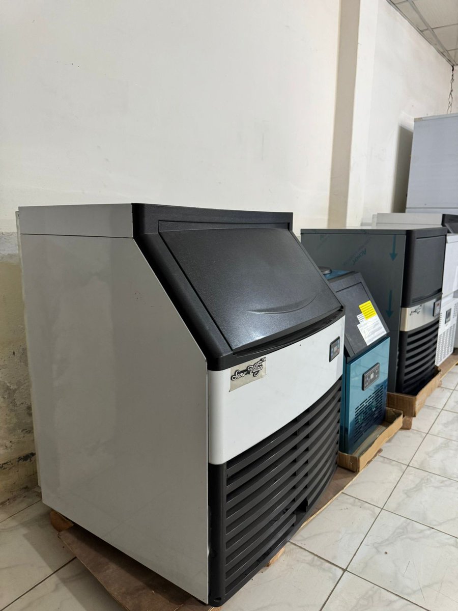 snowvillage17's tweet image. 🧊 𝐈𝐧𝐭𝐫𝐨𝐝𝐮𝐜𝐢𝐧𝐠 𝐭𝐡𝐞 𝐍𝐮𝐠𝐠𝐞𝐭 𝐈𝐜𝐞 𝐌𝐚𝐜𝐡𝐢𝐧𝐞 
📲 01332-832198/+880 1332-832199
🌐 Visit: snowvillagebd.com
🔹 Facebook: facebook.com/snowvillagebd/
#nuggeticemachine #IceMakerBD #commercialicemachine #beveragecooling #snowvillagebd #bangladeshbusinesses