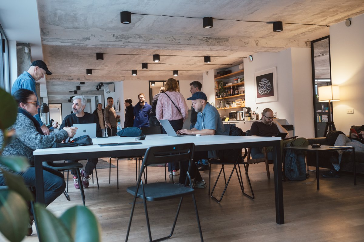 Snaps from FEED 2024 Lithuania with Mátyás Péter Czél (POV Budapest)
Photo by Patryk Wiśniewski @panpatryk⁠

@pov.budapest
@polishgraphicdesign⁠
<a href="/6ptlt/">6ptlt</a>

⁠#pov.budapest
#polishgraphicdesign⁠
#needesign⁠⁠
#festivaleasterneuropeandesign