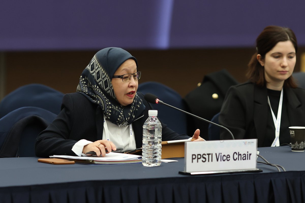 akademisains's tweet photo. The 25th APEC PPSTI meeting, held in Gyeongju, South Korea, from 24 to 25 February 2025, saw the participation of 17 out of 21 APEC economies, including Malaysia. ASM CEO Puan Hazami Habib served as Vice-Chair of PPSTI, while Senior Principal Assistant Secretary from the Ministry of Science, Technology and Innovation (MOSTI), Lee Chee Peng, represented her as chair of the PPSTI Subgroup on Capacity Building. 

ASM Secretary-General, Professor Dr Noorsaadah Abd Rahman FASc, presented the 2024 APEC Open Science Alliance (APECOSA) workshop series outcomes and outlined the alliance’s way forward. Plans were proposed to establish formal contact with open science focal points from each APEC economy to form the alliance by 2026, with a pilot project utilising the alliance set for 2027.