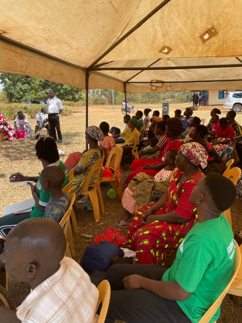SophieKaserege2's tweet image. @Feeble_Care_Ug provided reusable sanitary towels, soap, sugar, and soft drinks to women &amp;amp; girls with disabilities in Hoima. Now, they can manage their hygiene with confidence and comfort.
#EqualAccessForAll
#AdvocacyForInclusion #FeebleCareUganda  #DignityForAll
@united
