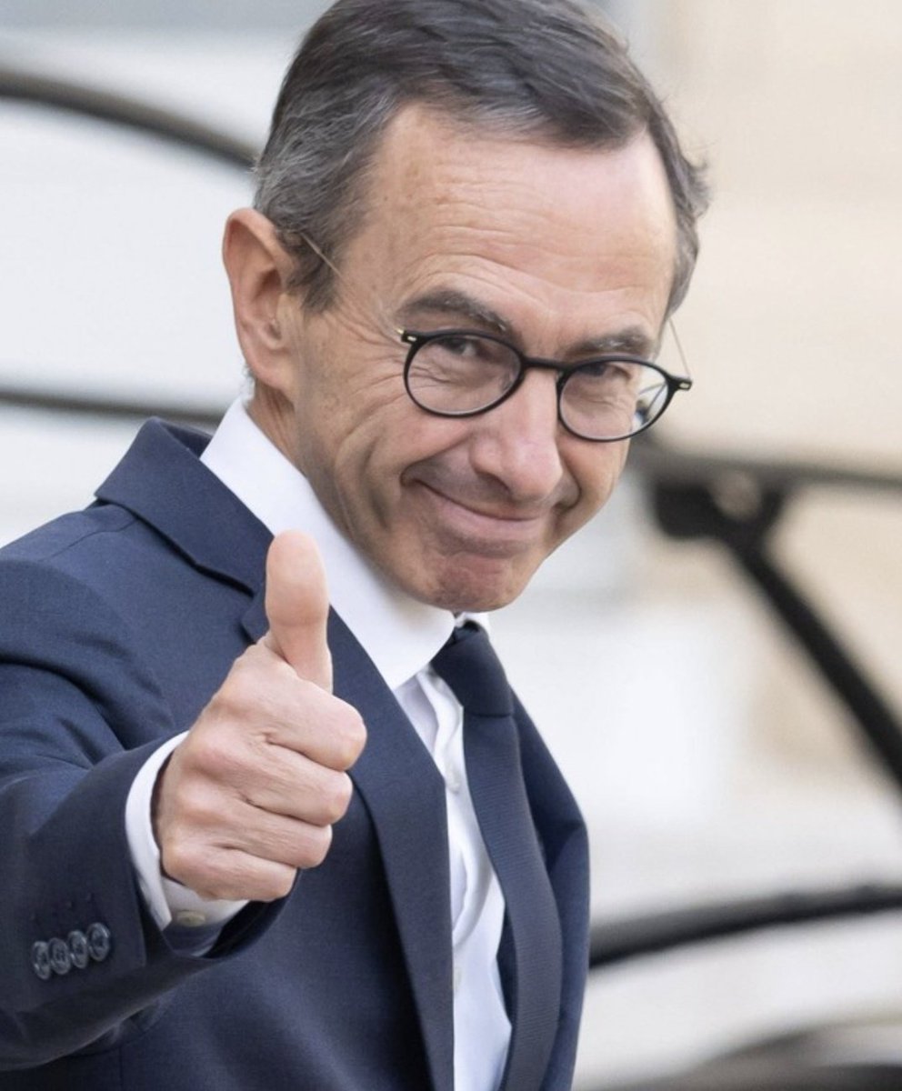 Escalet83's tweet image. Je vous présente le ministre de l&apos;intérieur #algerien.
Il s&apos;appelle @BrunoRetailleau !