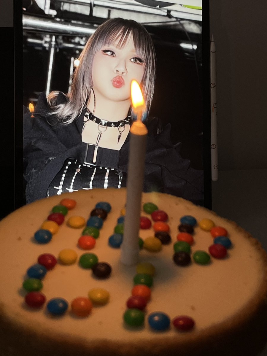 케이크가 있는데 왜 불지를 못하니.. 🎂