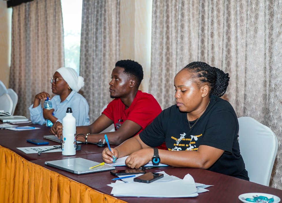 Day 02 of #TIF Regional Advocacy Training was all about #ClimateJustice &amp; #SocialMovements ✊🏾🔥—no blueprint for change, but the power of digital activism, movement-building, and strategic action plans (MAP) are game changers! 

We learned about the 8 stages of movements,