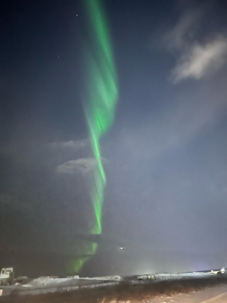 After an evening of dense cloud and blizzards, we were all concerned we wouldn’t get to see the Northern Lights. However, we got lucky and through breaks in the cloud we got some activity, and was incredible! 
<a href="/WGSWindsorGirls/">Windsor Girls'</a> <a href="/TWBS/">The Windsor Boys' School</a>