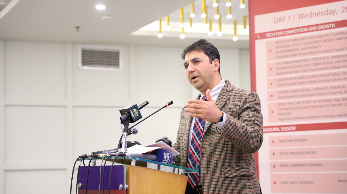 Ridaeharam's tweet image. Powerful discussions, insightful research, and a room full of passionate minds! The @RASTA_PIDE 5th conference brought together scholars, policymakers, and students to explore #LocalResearch for #LocalSolutions.
@betterpakistan @nadeemjavaid75 @FaheemJehangir