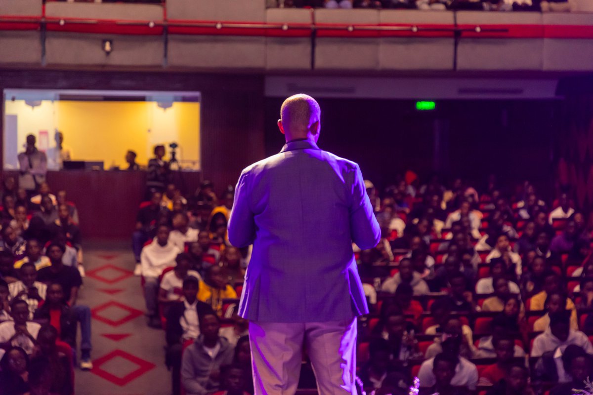 eMobilis's tweet image. @eMobilis Our MD delivering an inspiring speech at the Annual Tech Talk ,sharing the journey of eMobilis and the endless opportunities in Digital and Software Development.
#eMobilistechtalk #techtalk2025 #technovation