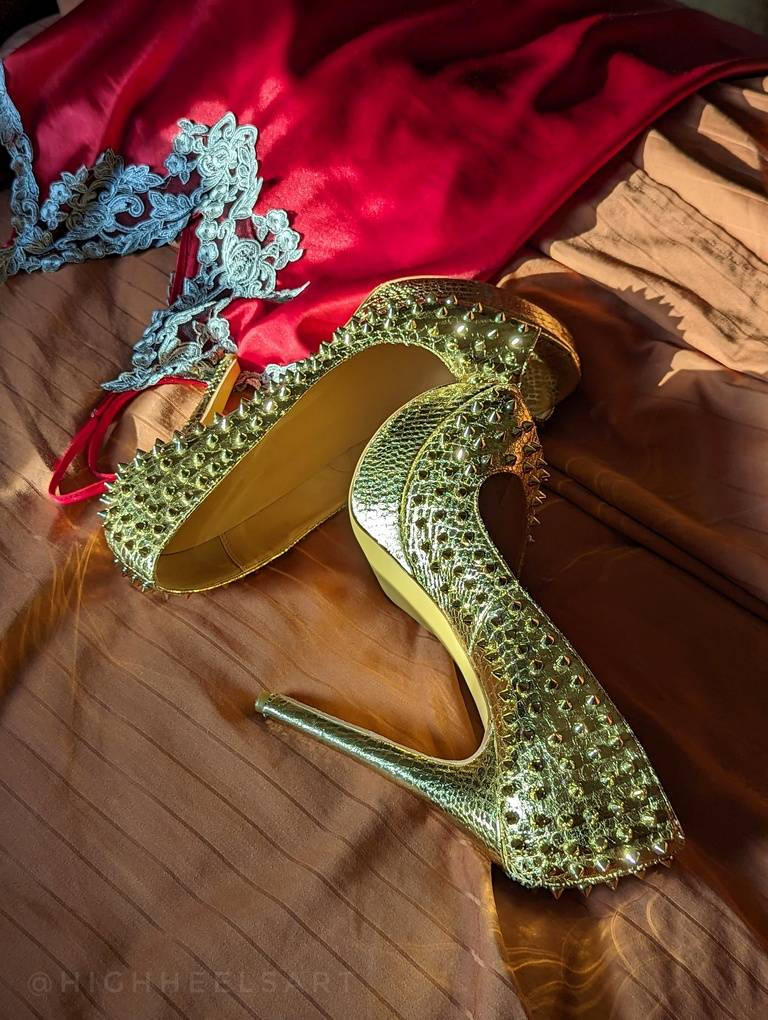 HighHeelsArt's tweet photo. Morning After https://t.co/Jkh84ULvgx