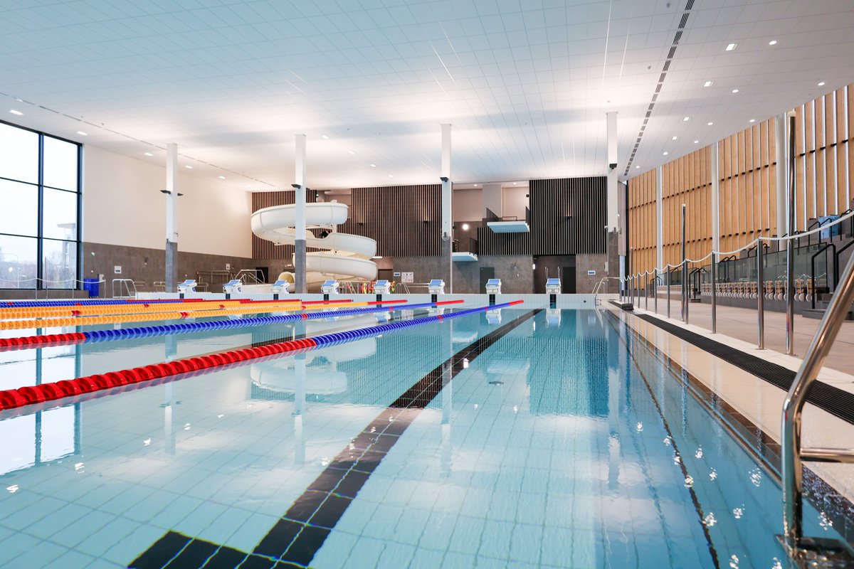 Nyt se tiedetään! Rauman uusi uimahalli aukeaa maanantaina 17. maaliskuuta!

Uimaan Karin kampukselle pääsee normaalien aukioloaikojen mukaan eli maanantaina aamukuudesta alkaen.

Lue lisää 👉 rauma.fi/ajankohtaista/…