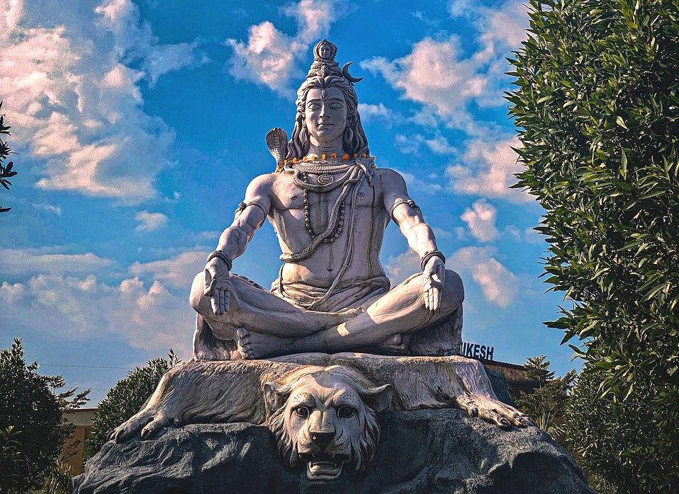 Wishing a blessed devine Maha Shivaratri.
May Lord Shiva shower his divine blessings upon everyone bringing peace, prosperity, happiness into our life. May every prayers be answered, and strength with wisdom on this great  occasion. #Mahashivratri2025