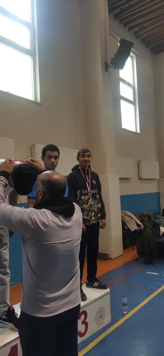 Ahi Evran Mesleki ve Teknik Anadolu Lisesi (@mtalevran) on Twitter photo Okulumuz 9-Mobilya öğrencisi Hasan Baran okullararası Bilek güreşi turnuvasında 60 kilo kategorisinde Şanlıurfa 4.sü olmuştur.
<a href="/sanliurfammem63/">Şanlıurfa İl Milli Eğitim Müdürlüğü</a>
<a href="/Hilvan_MEM/">Hilvan İlçe Milli Eğitim Müdürlüğü</a>
<a href="/bigepurfa/">BAŞARIYI İZLEME VE GELİŞTİRME PROJESİ</a>
<a href="/Alicelik7363/">Ali ÇELİK</a> Okulumuz 9-Mobilya öğrencisi Hasan Baran okullararası Bilek güreşi turnuvasında 60 kilo kategorisinde Şanlıurfa 4.sü olmuştur.
<a href="/sanliurfammem63/">Şanlıurfa İl Milli Eğitim Müdürlüğü</a>
<a href="/Hilvan_MEM/">Hilvan İlçe Milli Eğitim Müdürlüğü</a>
<a href="/bigepurfa/">BAŞARIYI İZLEME VE GELİŞTİRME PROJESİ</a>
<a href="/Alicelik7363/">Ali ÇELİK</a>