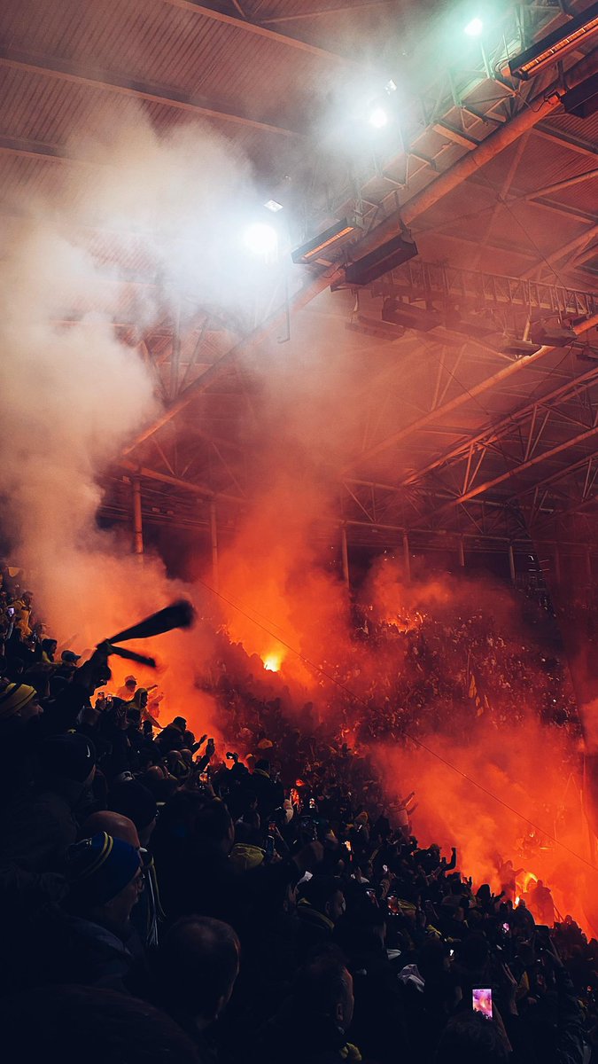 Fenerbahçe Türk Silahlı Kuvvetleri Gururla Sunar.