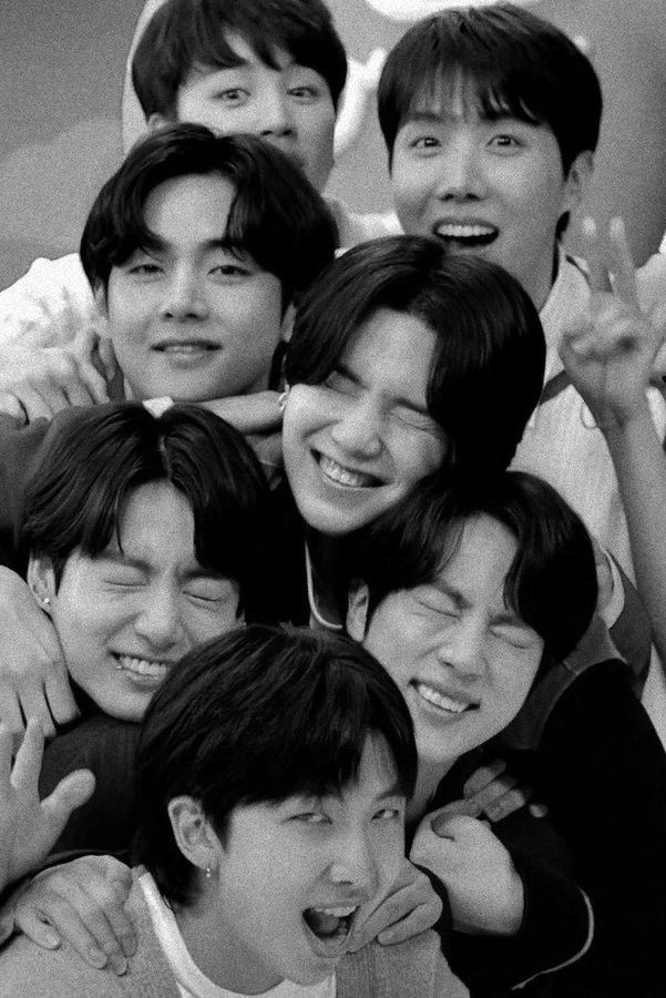 october_girl_22's tweet photo. @chrisclmbl Thank You so much! 💚
#forgetmenotBTS
@Sukanya15729170 @Jiniya_7 @13zeemin https://t.co/Snm2tSrDaM